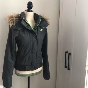 Hollister coat 🧥💚💚💚
